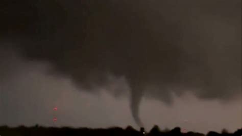 Watch Cbs Evening News Tornadoes Leave Trail Of Damage In Oklahoma