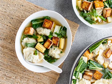 Sopa De Wonton Con Tofu Y Verduras Sabor