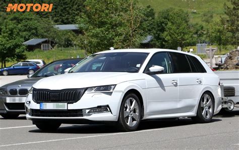 Nuova Skoda Octavia Wagon Foto Spia Inedite Della Quarta Serie Motori It