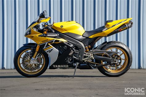 R1 Yamaha Custom