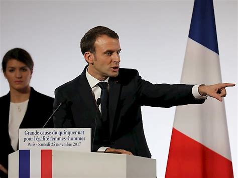 Macron kündigt verstärkten Kampf gegen Gewalt an Frauen an 1815 ch