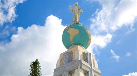 Monumento al Salvador del Mundo Tours - Book Now | Expedia