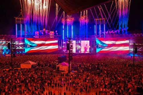 Inside Bad Bunnys P Fkn R Concert In Puerto Rico