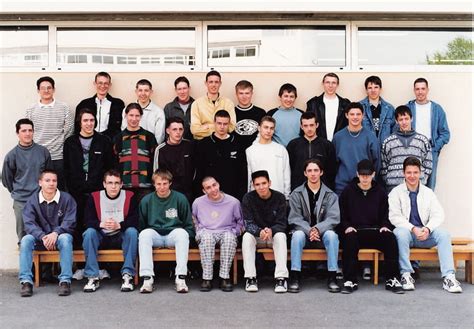 Photo de classe 1ere STI de 1997 Lycée Privé Sainte marie fénelon