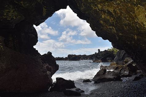 Honokalani, Black Sand Beach in Maui Stock Image - Image of ocean ...