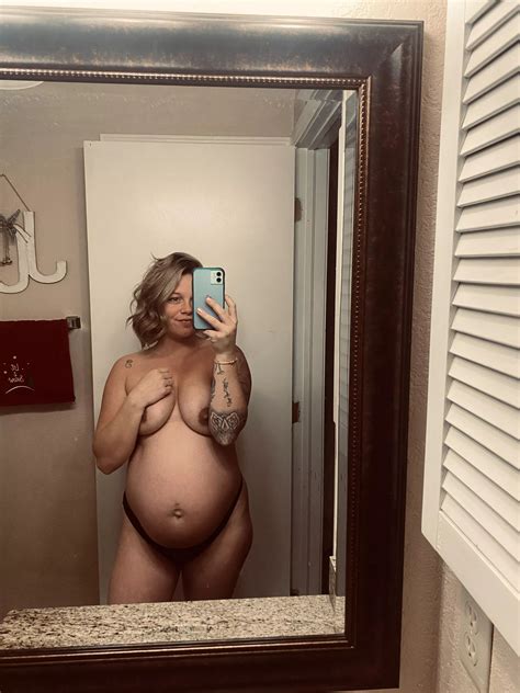 Nip Slip Nudes Preggoporn Nude Pics Org