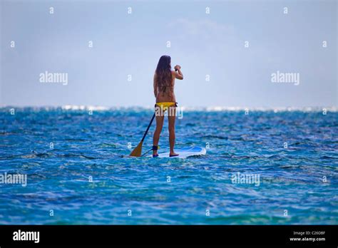 Japanische Frau Bikini Fotos Und Bildmaterial In Hoher Aufl Sung Alamy