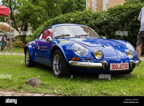 Renault Alpine Hi Res Stock Photography And Images Alamy