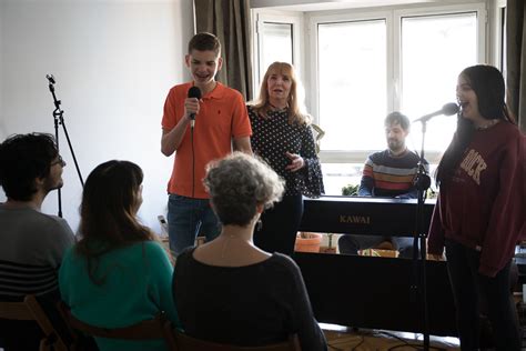 Clases de Iniciación al Canto en Madrid ELIZABETH DOLINSKA Escuela