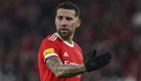 Treinador Do River Plate Reage Renova O De Otamendi Pelo Benfica