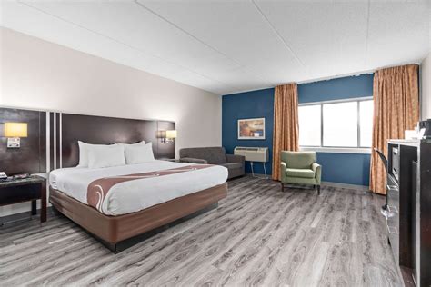 Quality Inn & Suites Mall of America - MSP Airport Bloomington ...