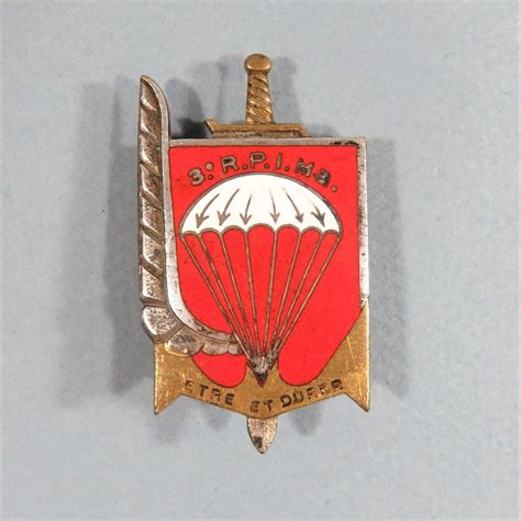 INSIGNE MILITAIRE DU 3 ème REGIMENT DE PARACHUTISTES DE L INFANTERIE DE