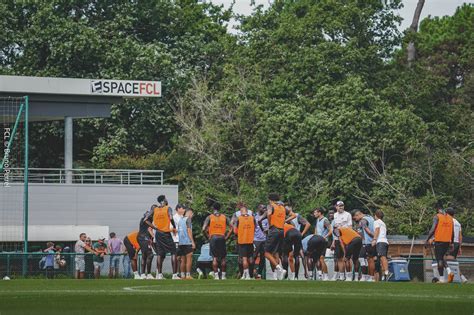 Psg Fcl Le Groupe Lorientais Fc Lorient