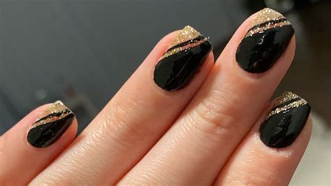 200 Nail Designs Black And Gold được Yêu Thích Nhất