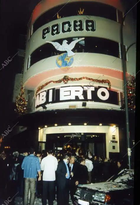 Puerta De La Discoteca Pacha Archivo Abc