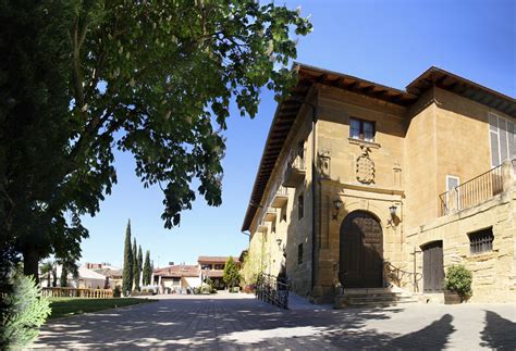 Palacio De Casafuerte Restaurante Y Hotel Con Encanto En La Rioja