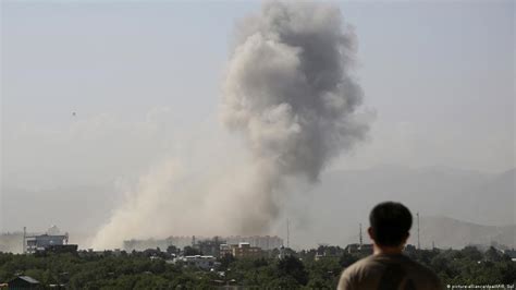 Powerful blast rocks Kabul – DW – 07/01/2019