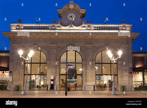 Railway Station Gare De Toulon Banque De Photographies Et Dimages