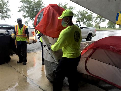 WBEZ: Where can homeless people pitch tents in Chicago? - Chicago ...