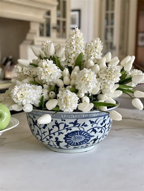 Pin by serpil serdar on Çiçek Blue white decor Beautiful flower