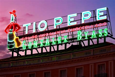 10 Iconic Neon Signs In Cities Around The World