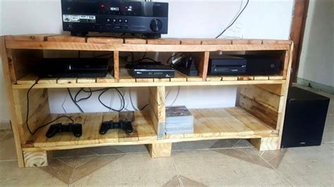 Diy Solid Pallet Media Console Or Tv Stand Pallets