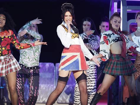 Dua Lipa Brit Awards 2021 - Dua Lipa Sie Ist Die Grosse Gewinnerin Der Brit Awards Stern De ...