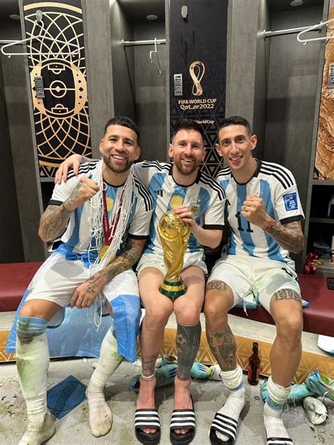 Messi Llegó A Rosario Con Di María Y Otamendi El Diario Del Centro