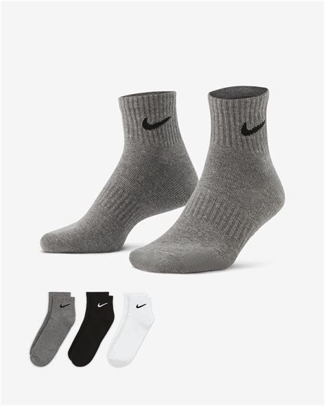 Nike Everyday Cushioned Training Ankle Socks (3 Pairs). Nike NZ