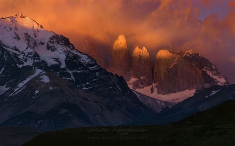 Rio Paine rapids and Cuernos del Paine. Torres del Paine National Park ...