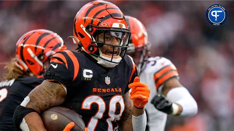 Dynasty Trade Advice Should You Move De Von Achane Joe Mixon And