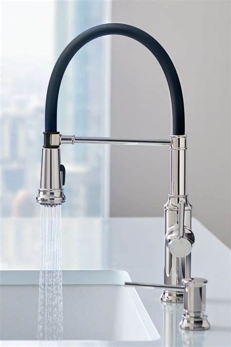 Semi Pro Faucet With Black Accent Best Kitchen Faucets Touchless