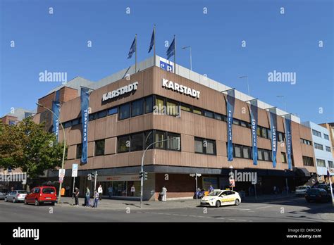 Karstadt, Muellerstrasse, Wedding, Berlin, Deutschland / Müllerstraße Stock Photo - Alamy