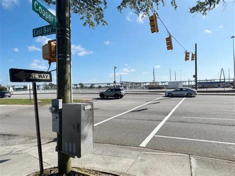 Police look for driver in Charleston wreck that killed 2