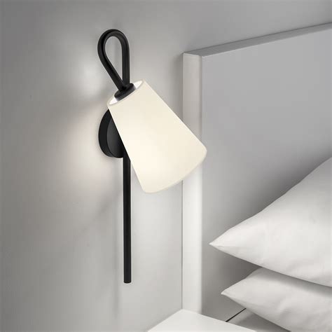 LOOP WALL LIGHT LP 88 W1L BL CHELSOM