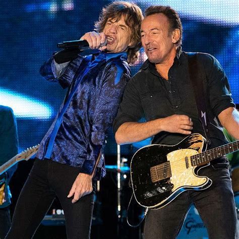 7 Incredible Photos Of Rolling Stones Bruce Springsteen Together On