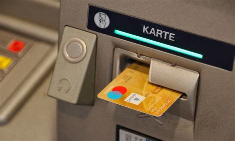 Cara Ambil Uang Di ATM Mandiri Tanpa Kartu BlitarKota