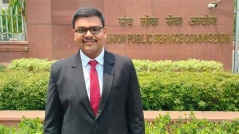 Meet Lucknow boy Aditya Srivastava who topped UPSC Civil Services 2023 ...