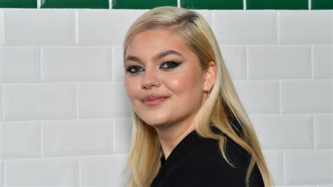 Louane évoque ses envies de suicide RTBF Actus