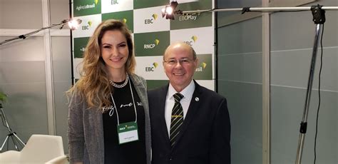 Gestora da FREV participa de encontro afiliadas da EBC em Brasília