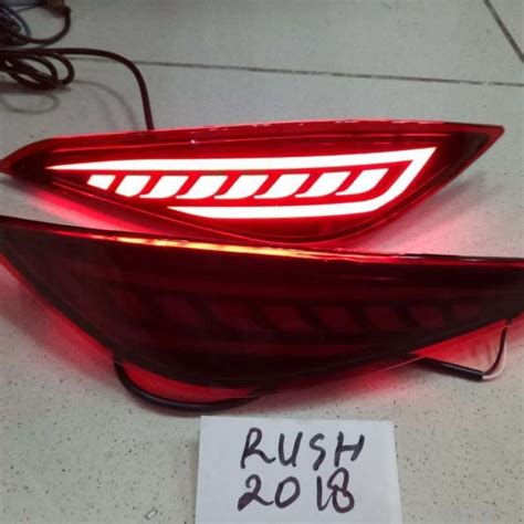 Jual Lampu Reflektor Cahaya Mata Kucing Bumper Belakang Mobil Rear