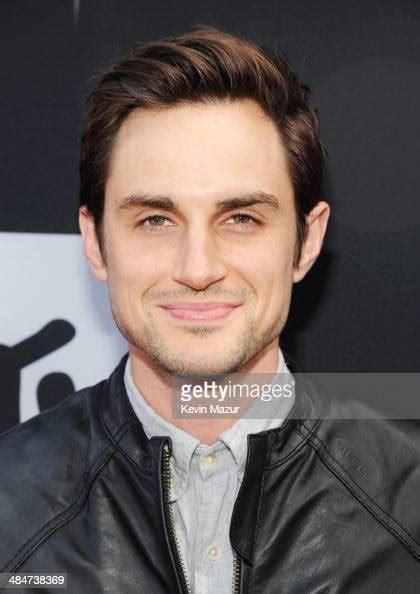 Actor Andrew J West Attends The 2014 Mtv Movie Awards At Nokia News