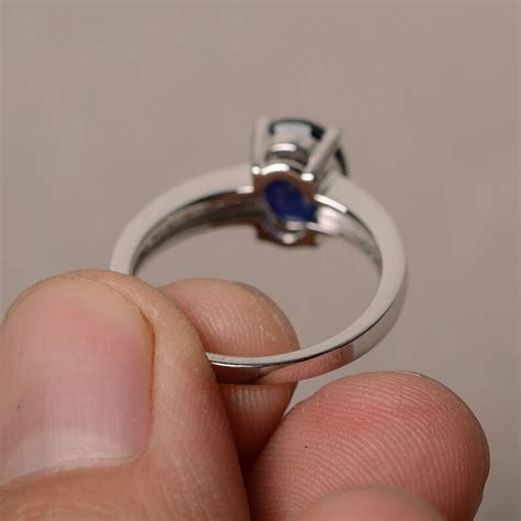 Anillo de zafiro azul ovalado corte anillo de compromiso azul Etsy España