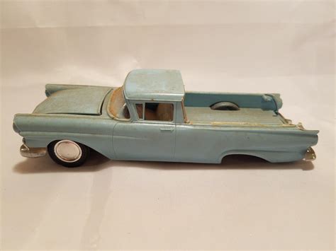 Rare Ford Ranchero Pickup Truck Old Muscle Model Part Kit Toy Car