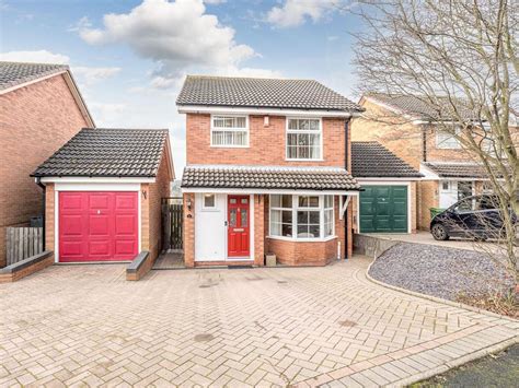 3 Bed Detached House For Sale In Melbourne Close Kingswinford Dy6 £