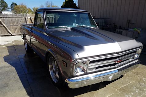 1967 CHEVROLET C10 CUSTOM PICKUP