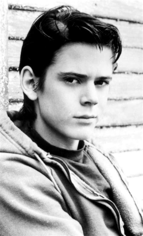 How Tall Is Ponyboy Curtis From The Outsiders