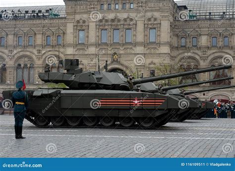 The T 14 Armata Is A Russian Advanced Next Generation Main Battle Tank