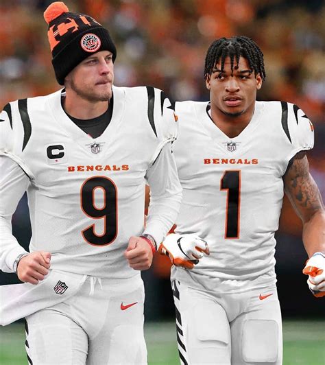 Download Joe Burrow Ja Marr Chase Bengals Uniform Wallpaper