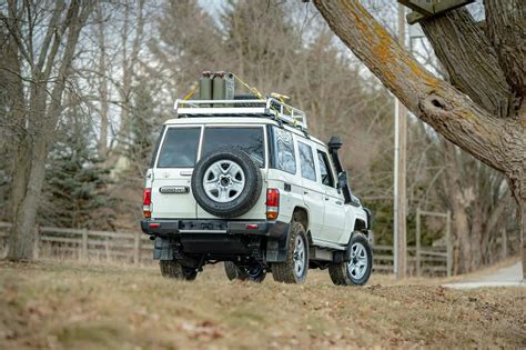 Toyota Land Cruiser Expedition Spec El Veterano Que Resiste Ataques